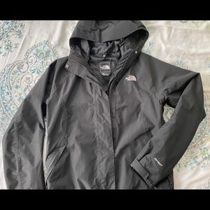 North Face Hyvent Shell Jacket - Women’s Small